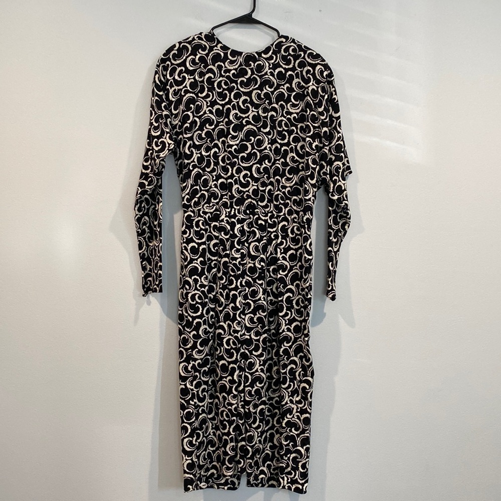 Maggy London by Jeannene Booher Vintage Black & White Silk Spiral Dress- Size 14